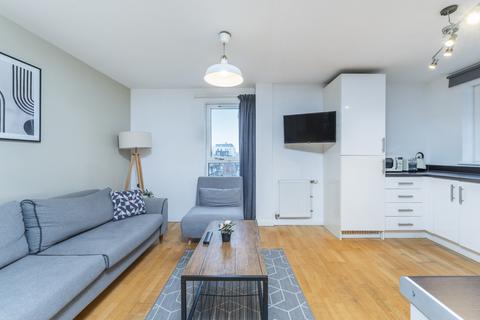 2 bedroom flat to rent, Wellesley Terrace, London