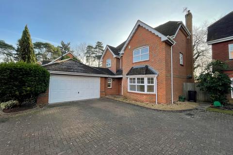 5 bedroom detached house to rent, Night Owls, Thatcham RG19