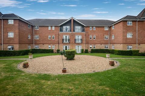 2 bedroom apartment to rent, Hampton Court Way, Widnes, WA8 3EA