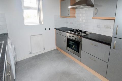 2 bedroom apartment to rent, Hampton Court Way, Widnes, WA8 3EA