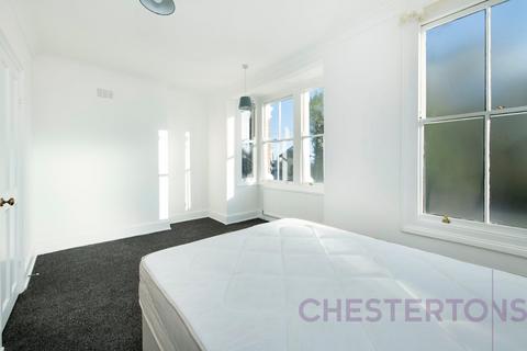 3 bedroom terraced house to rent, Manchester Road, London