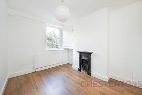 3 bedroom terraced house to rent, Manchester Road, London