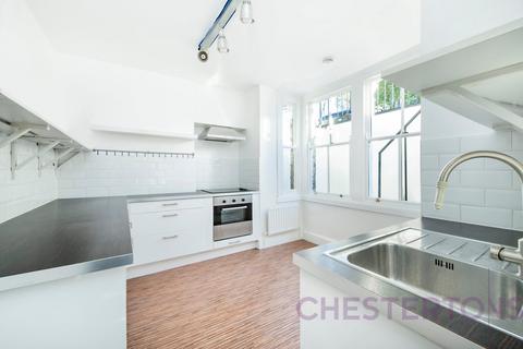 3 bedroom terraced house to rent, Manchester Road, London