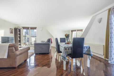 2 bedroom flat for sale, Waterman Building, 14 Westferry Road, London