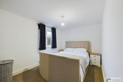 2 bedroom ground floor flat for sale, Berkshire Close, Ogwell