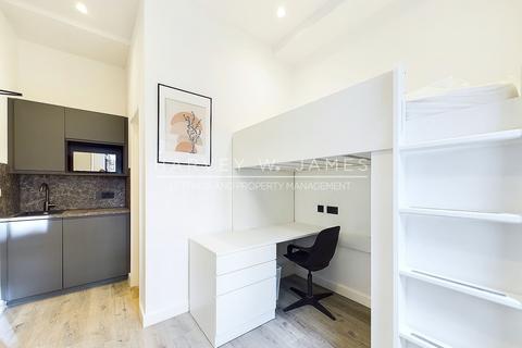 Studio to rent, 37 Tavistock Place, London, WC1H