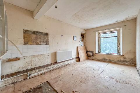 1 bedroom flat for sale, Commercial Road, Machen, CF83