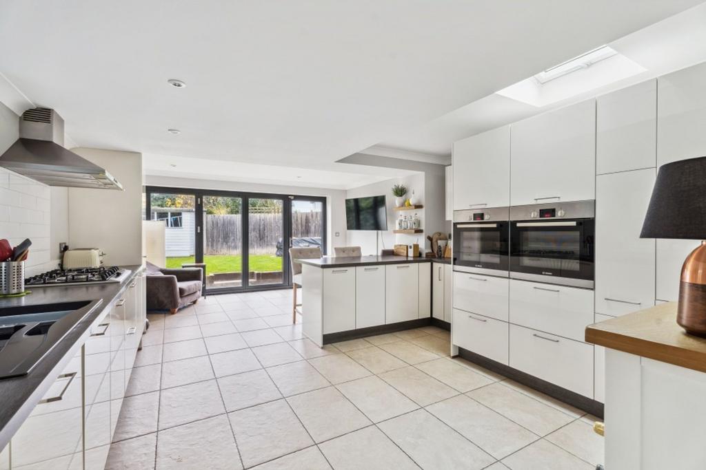 Kitchen / breakfast room