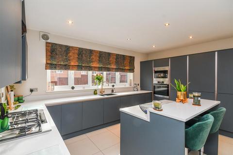 9 Pickwick Gardens, Wolverhampton, WV3 9EH