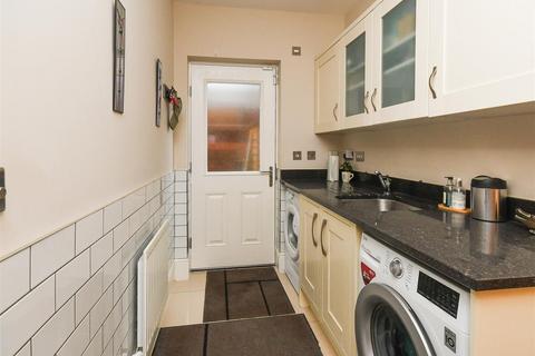 9 Pickwick Gardens, Wolverhampton, WV3 9EH