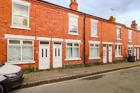 2 bedroom terraced house to rent, Chambers Street, Crewe, CW2