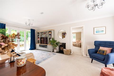 Moonfleet, 21 Bakers Lane, Shutlanger, Towcester, NN12 7RT