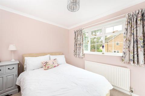Moonfleet, 21 Bakers Lane, Shutlanger, Towcester, NN12 7RT
