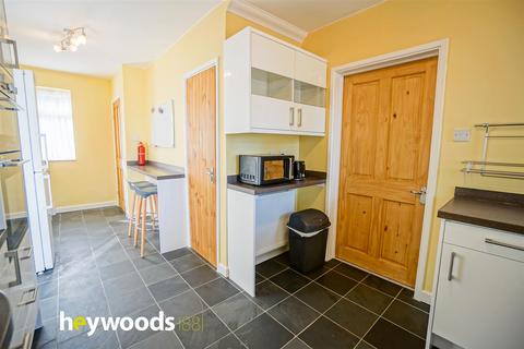 3 bedroom semi-detached house to rent, Bath Road, Silverdale, Newcastle-under-Lyme