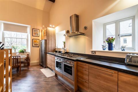 5 Burrowlee Park Square, Sheffield, S6 2DA
