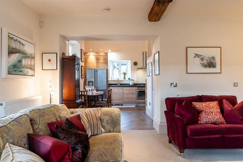 5 Burrowlee Park Square, Sheffield, S6 2DA