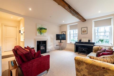 5 Burrowlee Park Square, Sheffield, S6 2DA