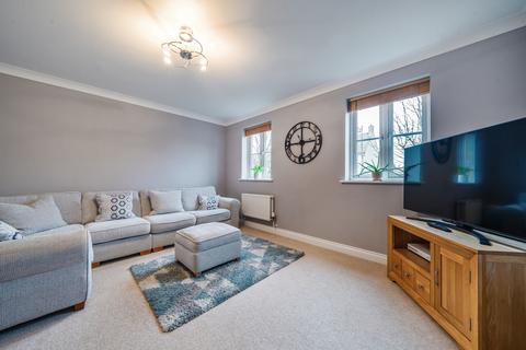 29 Ash Avenue, Carterton, OX18 1HJ