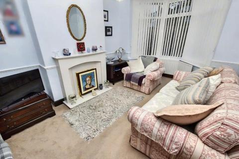 3 bedroom semi-detached house for sale, Dragon Road, Leeds, West Yorkshire