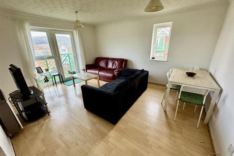 2 bedroom apartment for sale, Fitzroy House, Maritime Quarter, Swansea