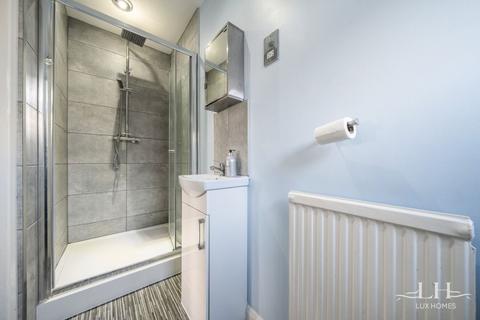 2a Branksome Avenue, Stanford-le-hope, SS17 8AZ