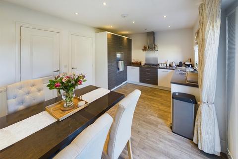 4 Clowes Crescent, Tyldesley, Manchester, M29 8SN