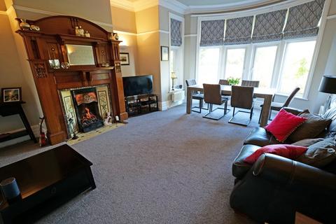 4 bedroom semi-detached house for sale, Gisburn Road, Barnoldswick, BB18