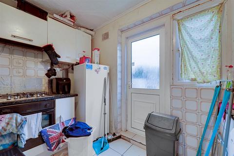 39 Barnmead Road, Dagenham, RM9 5DU