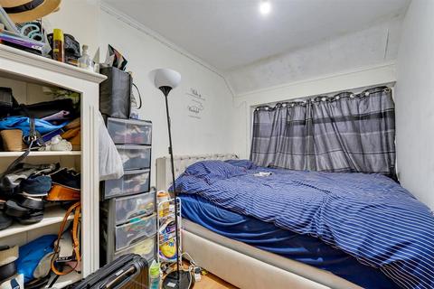 39 Barnmead Road, Dagenham, RM9 5DU