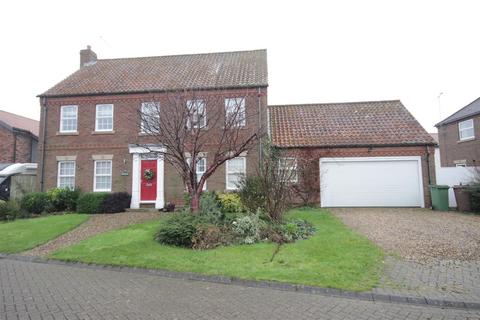 4 bedroom detached house for sale, Northumberland Avenue, Hornsea