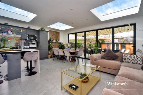 4 bedroom detached house for sale, Washington Road, Worcester Park, KT4