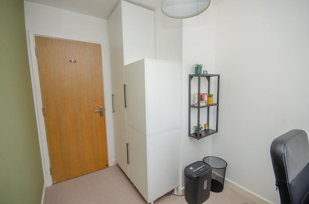 Bedroom two pic 2.jpg