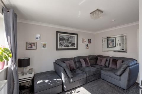 76 Peacocktail Close, Edinburgh, EH15 3QT
