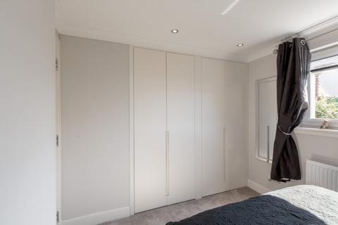 76 Peacocktail Close, Edinburgh, EH15 3QT
