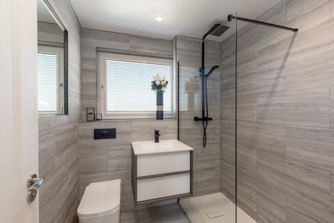 76 Peacocktail Close, Edinburgh, EH15 3QT