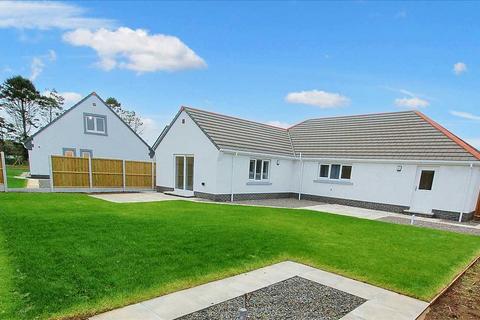 3 bedroom detached bungalow for sale, 16 Fourth Lane, Off Upper Lamphey Road