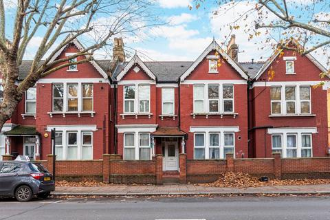 2 bedroom flat for sale, Cavendish Road, Clapham South, London, SW12