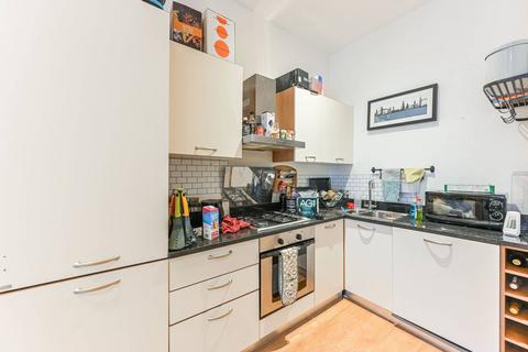 2 bedroom flat for sale, Cavendish Road, Clapham South, London, SW12