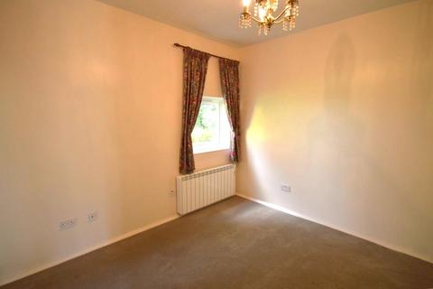 2 bedroom flat to rent, Winton Hill, Hampshire SO20