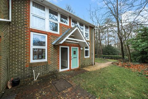 2 bedroom flat to rent, Winton Hill, Hampshire SO20