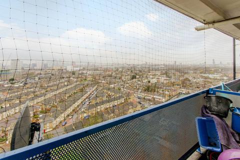 83 Stubbs Point, London, E13 8JN