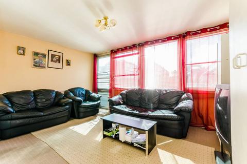 3 bedroom maisonette for sale, John Barnes Walk, Stratford, London, E15