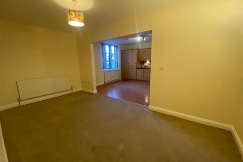 2 bedroom apartment to rent, 101 Halifax Road, Liversedge