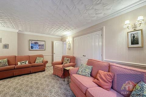undefined, Hesketh Manor, Southport PR9