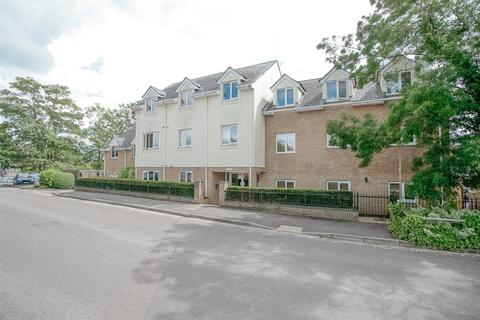 2 bedroom apartment to rent, KIDLINGTON EPC RATING B