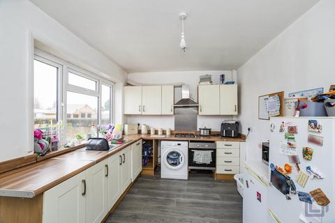 4 bedroom semi-detached house for sale, Wakefield WF9