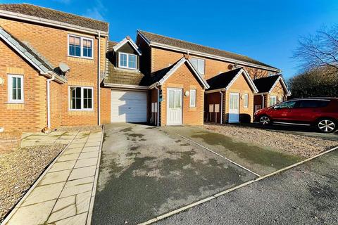 3 bedroom end of terrace house for sale, The Avenue, Llanelli