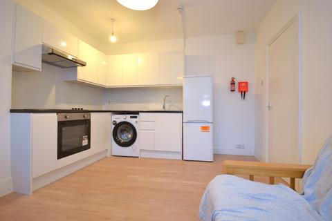 1 bedroom flat to rent, Fordwych Road, Kilburn, NW2 3TL