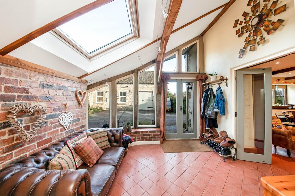 Entrance hall/boot room