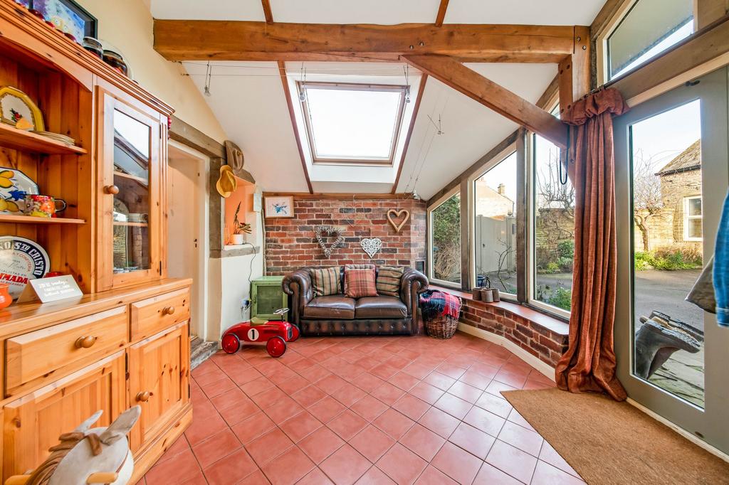 Entrance hall/boot room